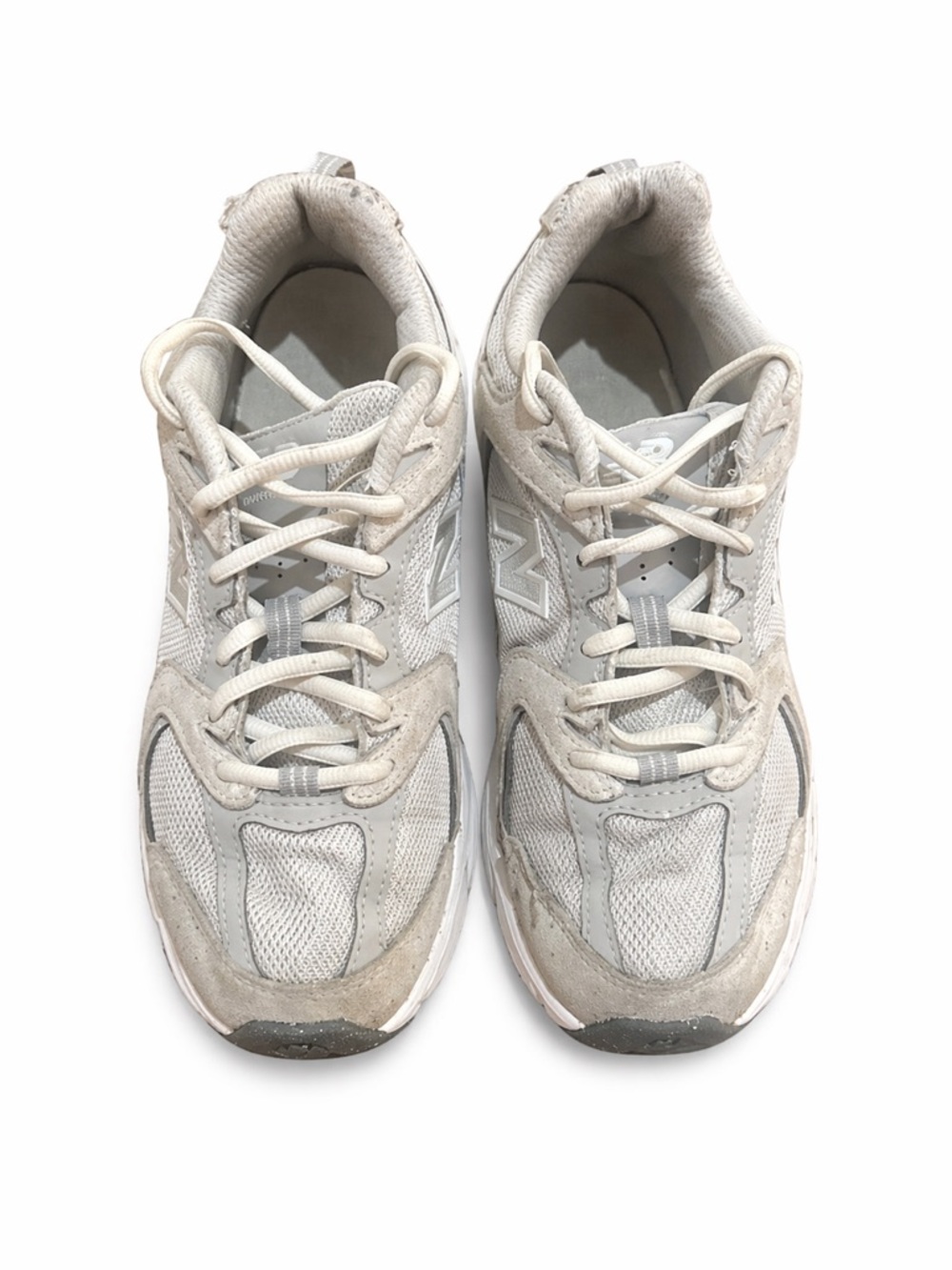 New Balance Kids Sneakers in Off-White/Cream